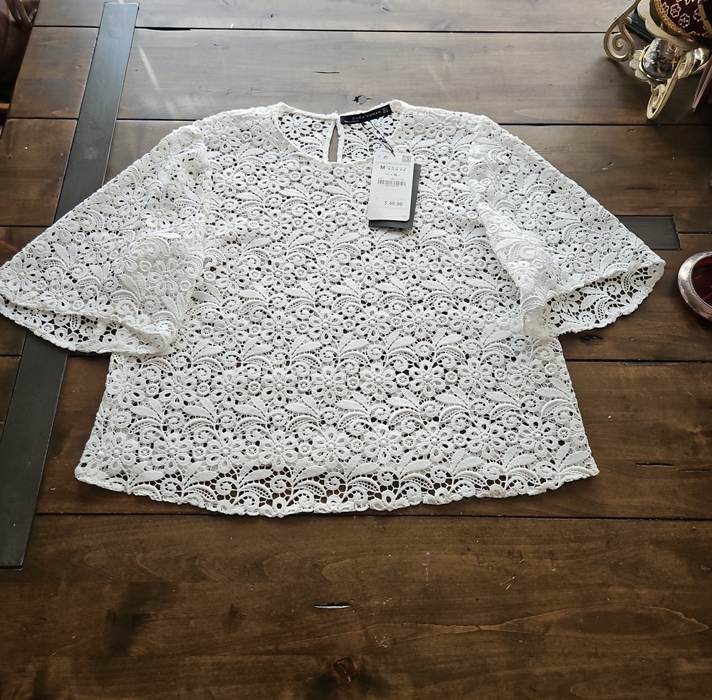NWT Zara Lace Top ***HEADS UP ANTHROPOLOGIE GIRLS***
